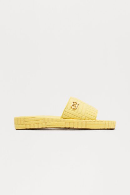 Sandalias Planas Tipo Jellie en Negro - Image 15