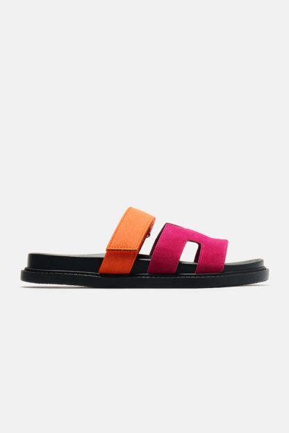 Sandalias Planas Multi-Tiras en Khaki - Image 17