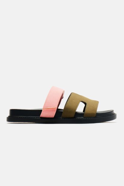 Sandalias Planas Multi-Tiras en Khaki - Image 13
