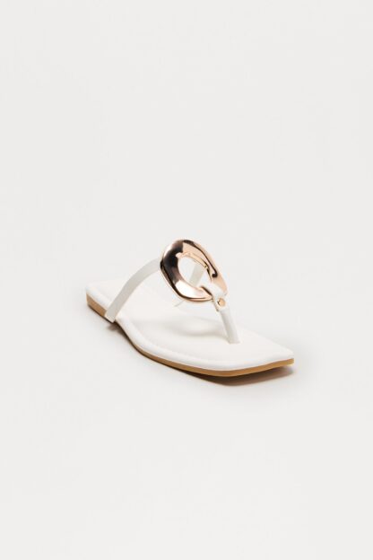 Sandalias Planas Estilo Flip Flops con Detalle Metálico - Beige - Image 11