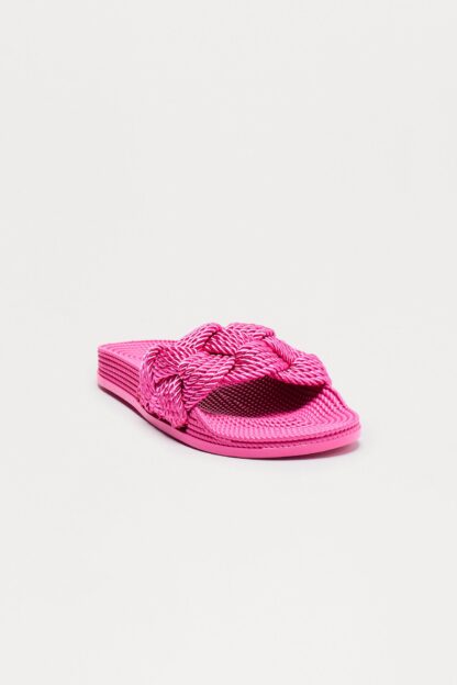 Sandalias Planas Trenzadas con Diseño Slip On - Image 6