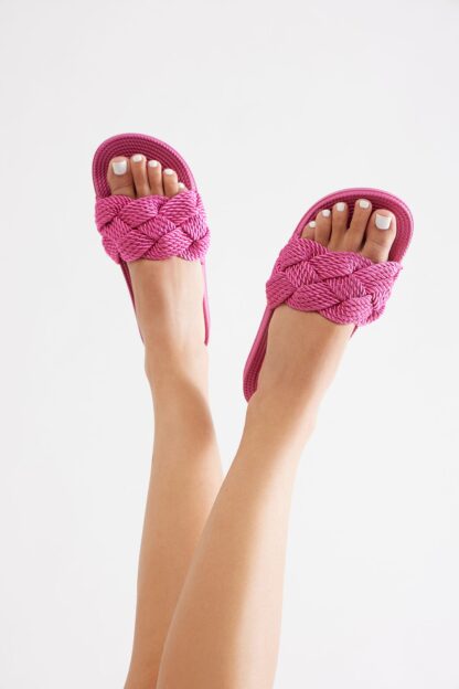 Sandalias Planas Trenzadas con Diseño Slip On - Image 8