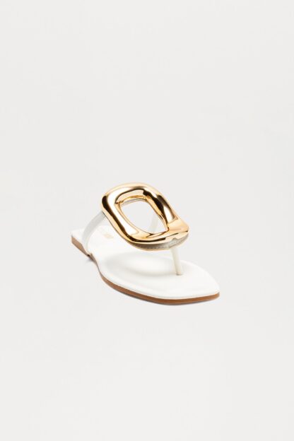 Sandalias Planas Doradas con Detalle Metálico - Image 19